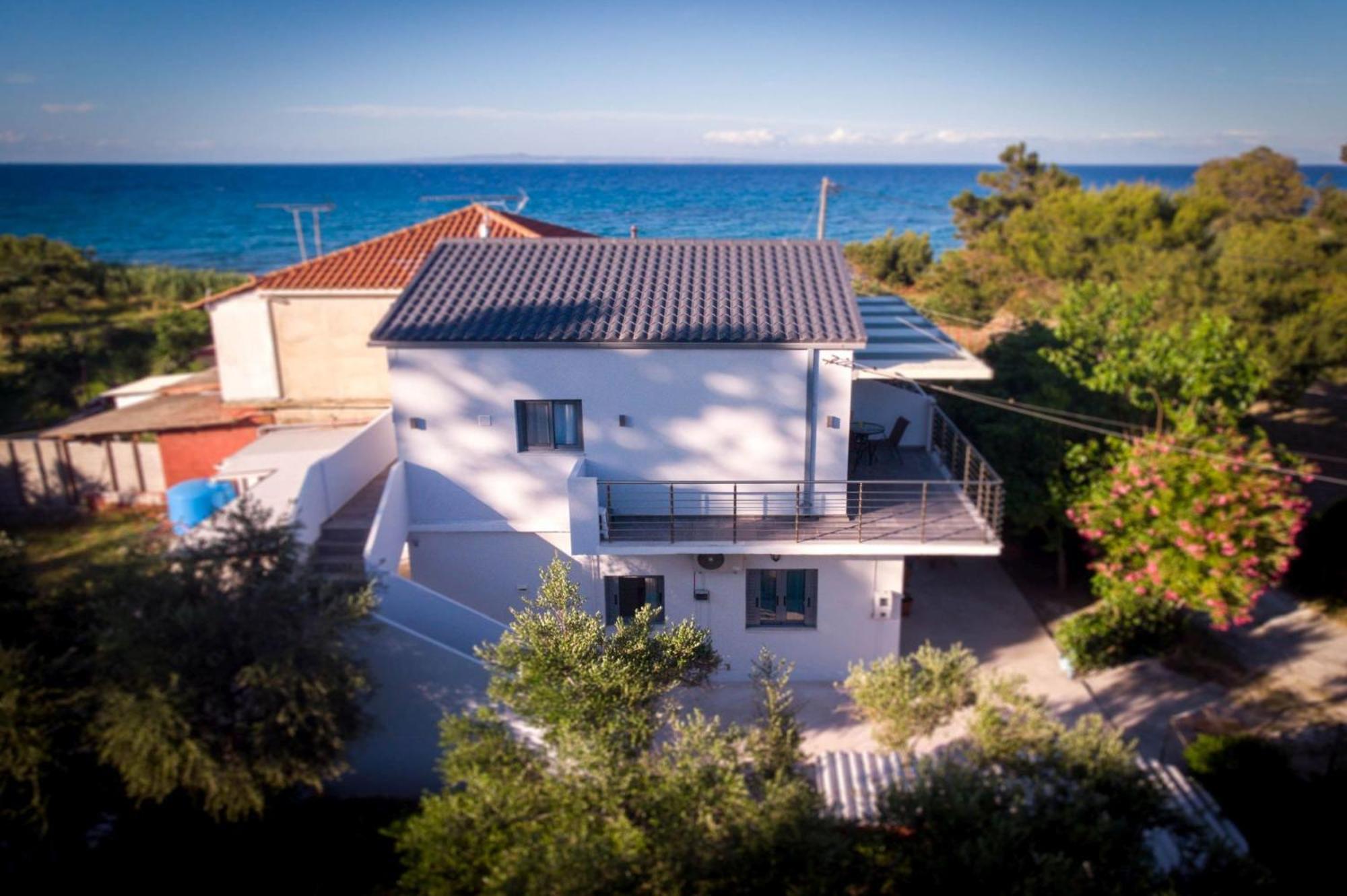 Casa Di Mare - Studios And Apartments On The Beach Vasilikí Dış mekan fotoğraf