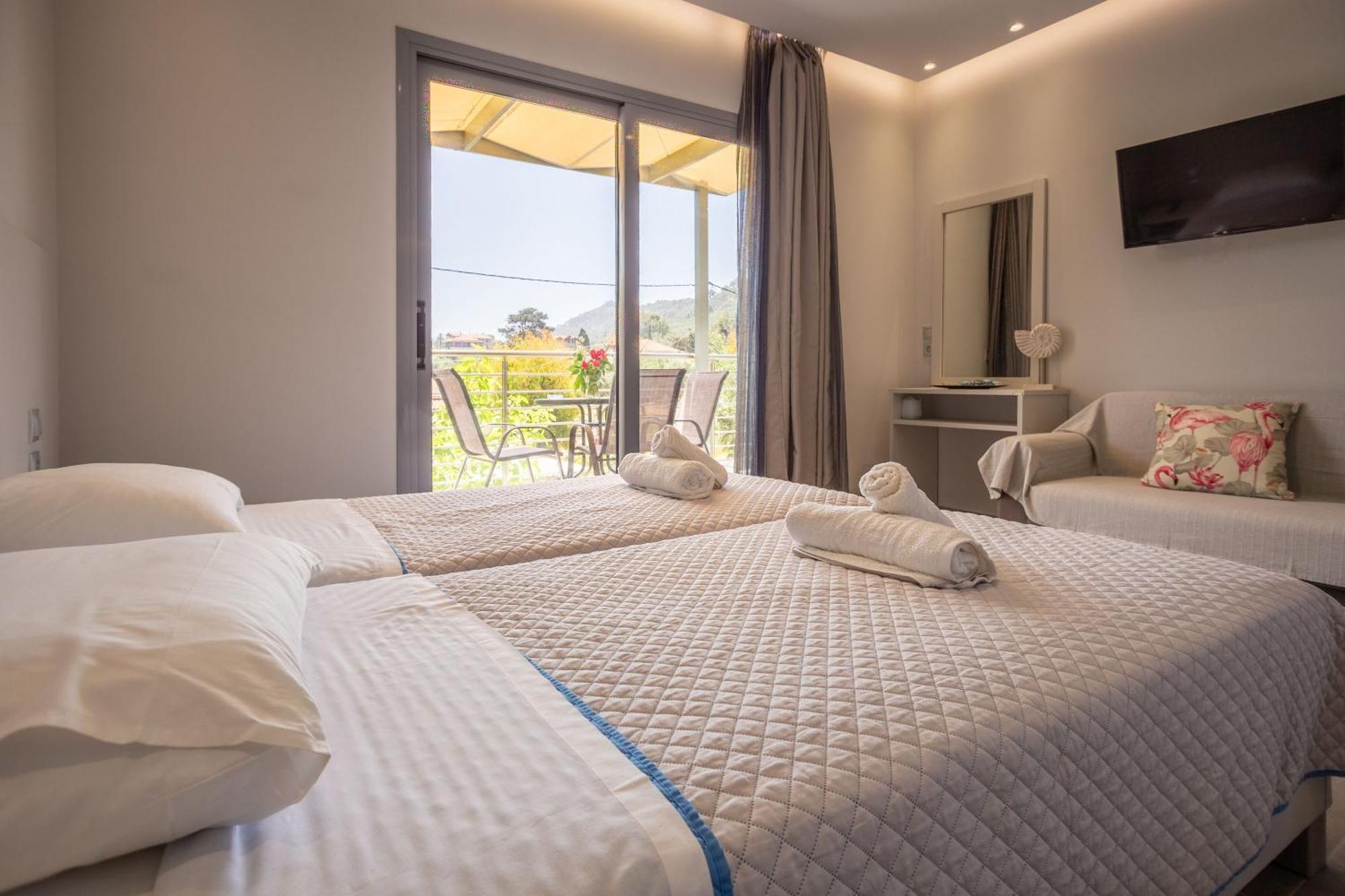 Casa Di Mare - Studios And Apartments On The Beach Vasilikí Dış mekan fotoğraf