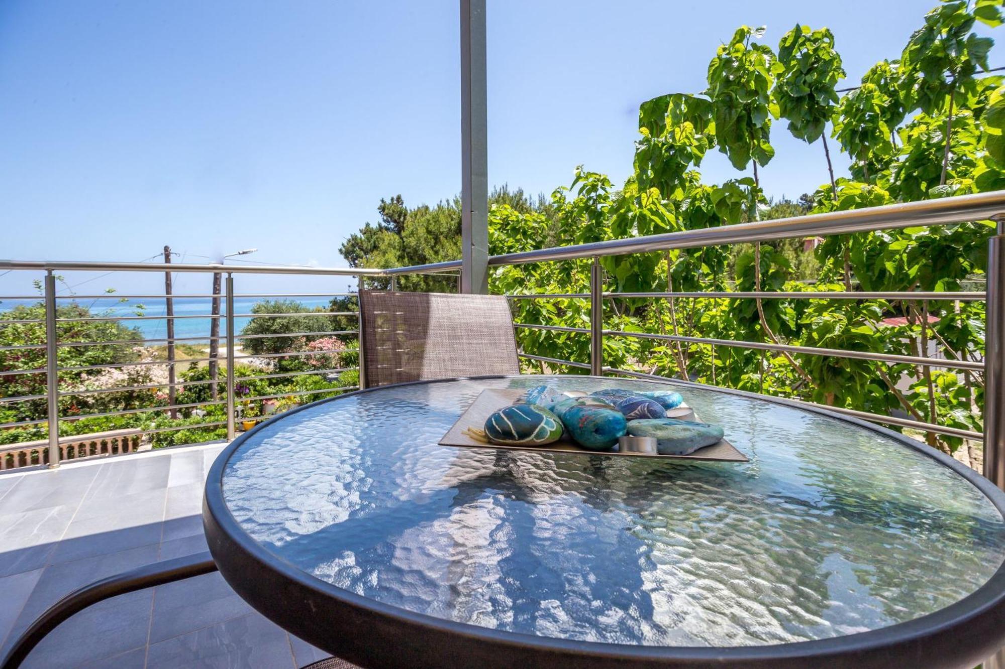 Casa Di Mare - Studios And Apartments On The Beach Vasilikí Dış mekan fotoğraf